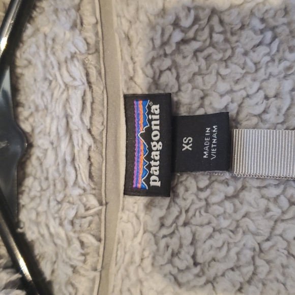 Women's Patagonia Fleece Sweater, Size XS,  Gray - Picture 4 of 5